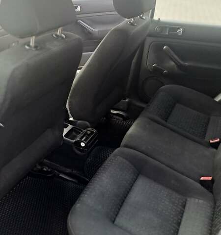 Сірий Фольксваген Гольф, об'ємом двигуна 1.6 л та пробігом 477 тис. км за 3500 $, фото 9 на Automoto.ua