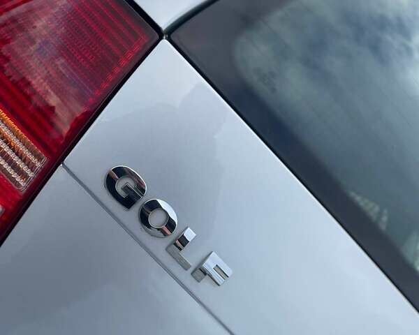 Сірий Фольксваген Гольф, об'ємом двигуна 1.6 л та пробігом 199 тис. км за 5649 $, фото 11 на Automoto.ua