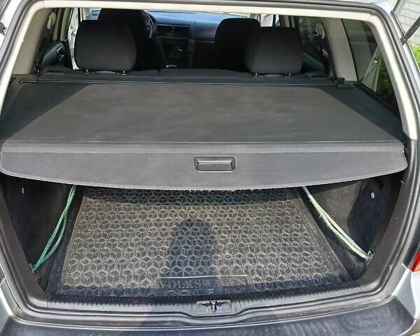 Сірий Фольксваген Гольф, об'ємом двигуна 1.6 л та пробігом 197 тис. км за 4700 $, фото 5 на Automoto.ua