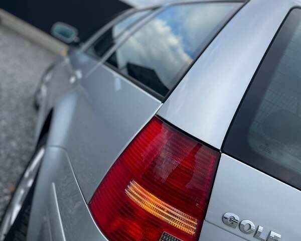 Сірий Фольксваген Гольф, об'ємом двигуна 1.6 л та пробігом 199 тис. км за 5649 $, фото 12 на Automoto.ua