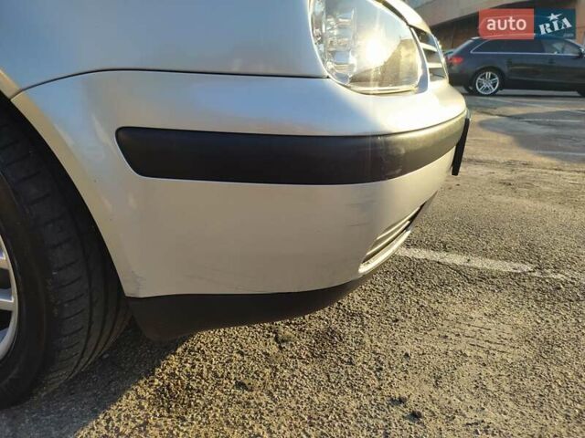 Сірий Фольксваген Гольф, об'ємом двигуна 1.6 л та пробігом 215 тис. км за 4800 $, фото 30 на Automoto.ua