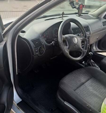 Сірий Фольксваген Гольф, об'ємом двигуна 1.6 л та пробігом 477 тис. км за 3500 $, фото 7 на Automoto.ua
