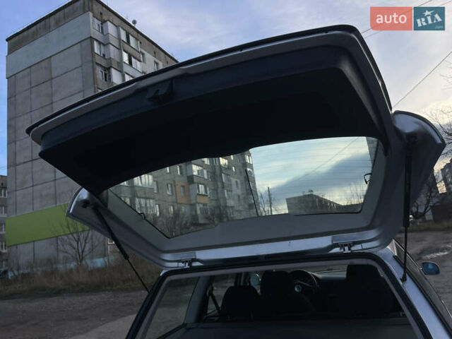 Серый Фольксваген Гольф, объемом двигателя 1.4 л и пробегом 251 тыс. км за 4150 $, фото 80 на Automoto.ua