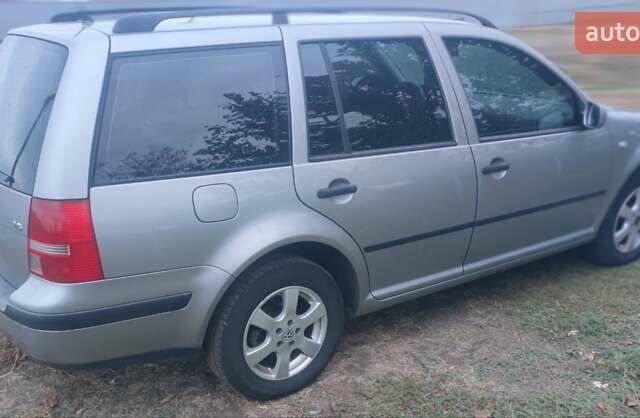 Серый Фольксваген Гольф, объемом двигателя 1.6 л и пробегом 282 тыс. км за 5000 $, фото 5 на Automoto.ua