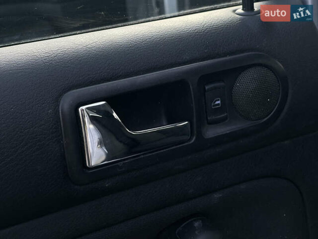 Серый Фольксваген Гольф, объемом двигателя 1.4 л и пробегом 251 тыс. км за 4150 $, фото 52 на Automoto.ua