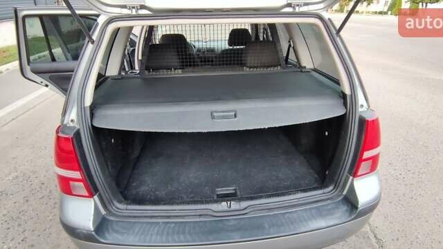 Серый Фольксваген Гольф, объемом двигателя 1.6 л и пробегом 282 тыс. км за 5000 $, фото 9 на Automoto.ua