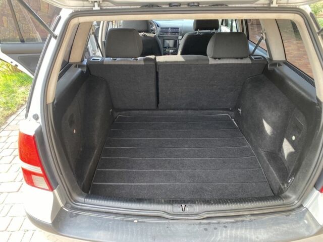 Сірий Фольксваген Гольф, об'ємом двигуна 1.6 л та пробігом 280 тис. км за 3200 $, фото 14 на Automoto.ua