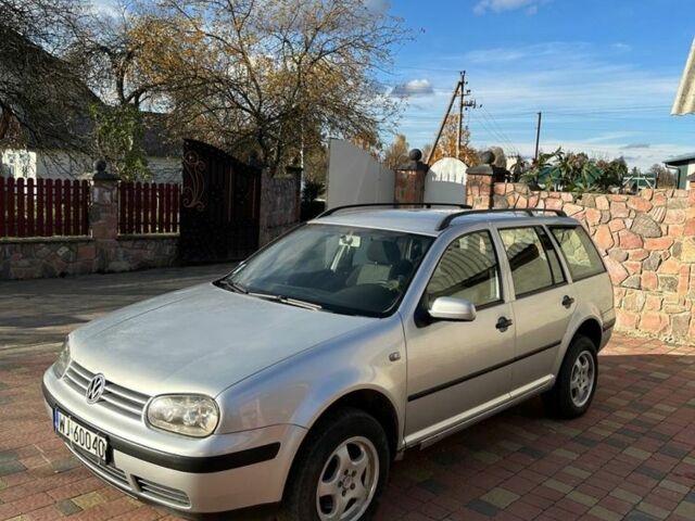 Серый Фольксваген Гольф, объемом двигателя 1.9 л и пробегом 322 тыс. км за 1950 $, фото 1 на Automoto.ua