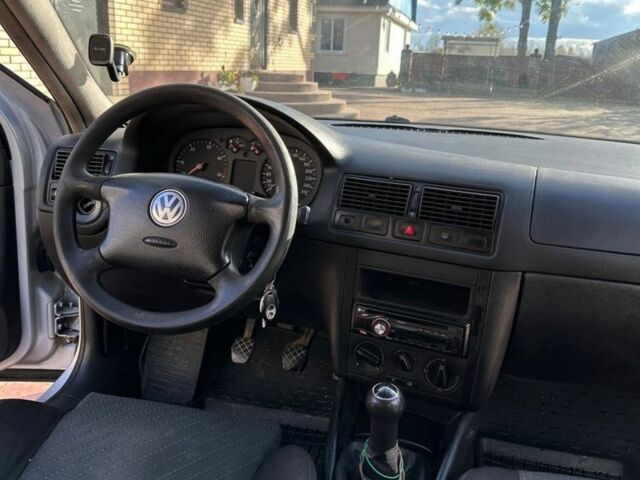 Серый Фольксваген Гольф, объемом двигателя 1.9 л и пробегом 322 тыс. км за 1950 $, фото 5 на Automoto.ua