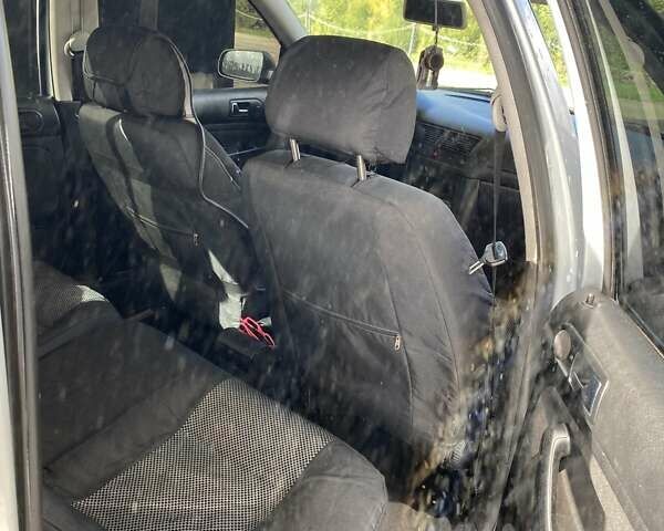 Серый Фольксваген Гольф, объемом двигателя 1.9 л и пробегом 308 тыс. км за 4300 $, фото 3 на Automoto.ua