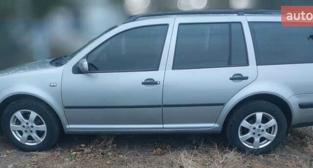 Серый Фольксваген Гольф, объемом двигателя 1.6 л и пробегом 282 тыс. км за 5000 $, фото 8 на Automoto.ua