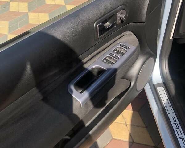 Сірий Фольксваген Гольф, об'ємом двигуна 1.39 л та пробігом 239 тис. км за 4200 $, фото 12 на Automoto.ua