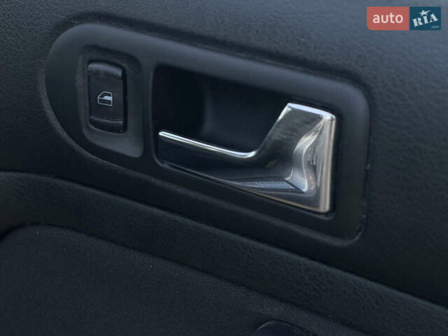 Серый Фольксваген Гольф, объемом двигателя 1.4 л и пробегом 251 тыс. км за 4150 $, фото 59 на Automoto.ua