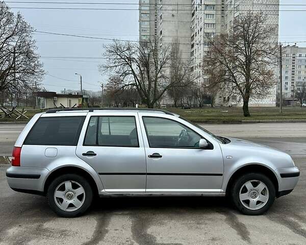 Серый Фольксваген Гольф, объемом двигателя 1.6 л и пробегом 184 тыс. км за 4200 $, фото 3 на Automoto.ua