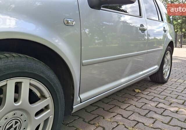 Серый Фольксваген Гольф, объемом двигателя 1.6 л и пробегом 265 тыс. км за 5200 $, фото 8 на Automoto.ua