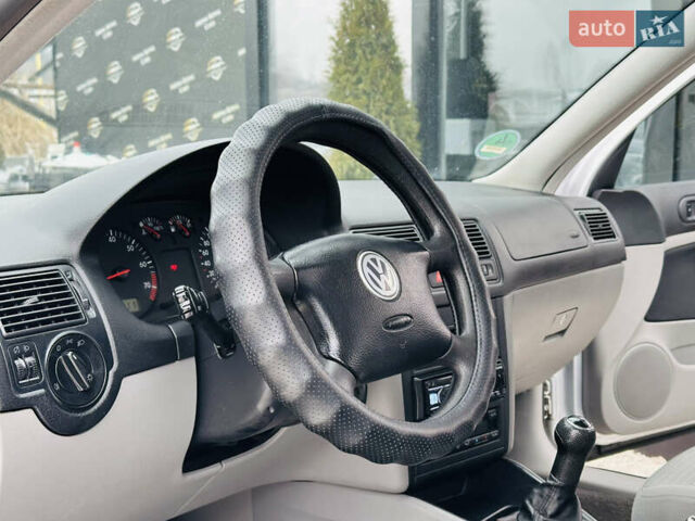 Серый Фольксваген Гольф, объемом двигателя 1.6 л и пробегом 184 тыс. км за 5450 $, фото 13 на Automoto.ua