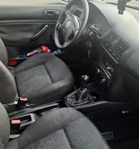 Сірий Фольксваген Гольф, об'ємом двигуна 1.6 л та пробігом 477 тис. км за 3500 $, фото 10 на Automoto.ua