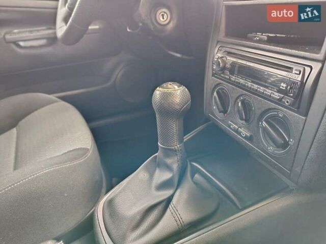 Серый Фольксваген Гольф, объемом двигателя 1.4 л и пробегом 220 тыс. км за 4500 $, фото 93 на Automoto.ua