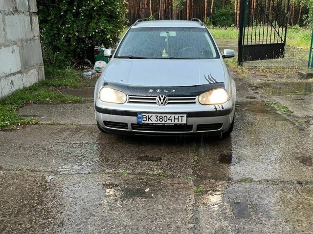 Серый Фольксваген Гольф, объемом двигателя 1.6 л и пробегом 260 тыс. км за 4450 $, фото 6 на Automoto.ua