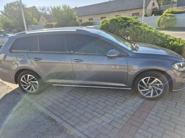 Серый Фольксваген Гольф, объемом двигателя 1.9 л и пробегом 300 тыс. км за 12700 $, фото 1 на Automoto.ua