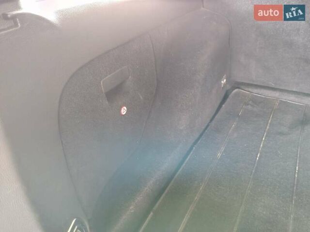 Серый Фольксваген Гольф, объемом двигателя 1.4 л и пробегом 220 тыс. км за 4500 $, фото 53 на Automoto.ua