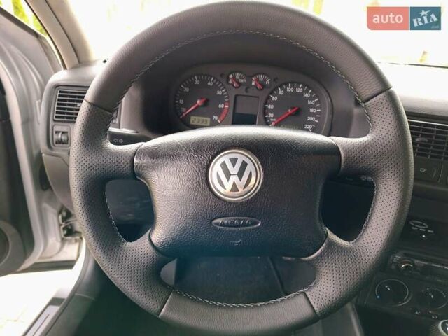 Серый Фольксваген Гольф, объемом двигателя 1.4 л и пробегом 220 тыс. км за 4500 $, фото 81 на Automoto.ua