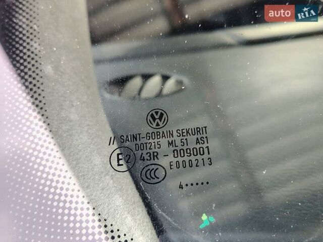 Серый Фольксваген Гольф, объемом двигателя 1.4 л и пробегом 220 тыс. км за 4500 $, фото 17 на Automoto.ua