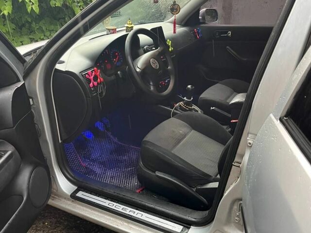 Серый Фольксваген Гольф, объемом двигателя 1.6 л и пробегом 260 тыс. км за 4450 $, фото 2 на Automoto.ua