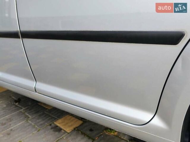 Серый Фольксваген Гольф, объемом двигателя 1.4 л и пробегом 220 тыс. км за 4500 $, фото 26 на Automoto.ua