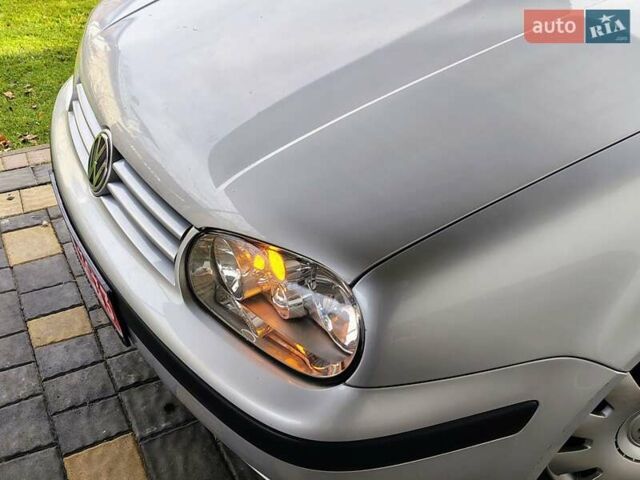 Серый Фольксваген Гольф, объемом двигателя 1.4 л и пробегом 220 тыс. км за 4500 $, фото 9 на Automoto.ua