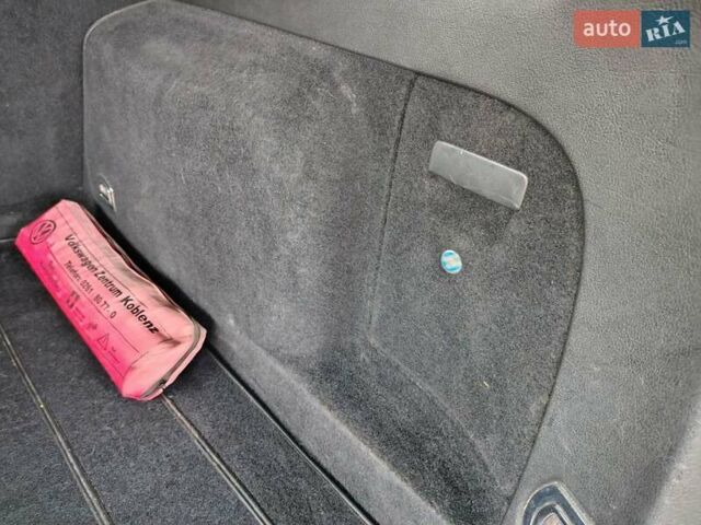 Серый Фольксваген Гольф, объемом двигателя 1.4 л и пробегом 220 тыс. км за 4500 $, фото 51 на Automoto.ua