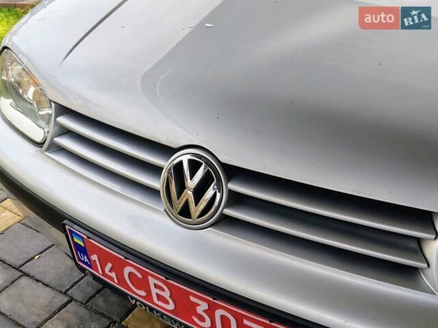 Серый Фольксваген Гольф, объемом двигателя 1.4 л и пробегом 220 тыс. км за 4500 $, фото 7 на Automoto.ua