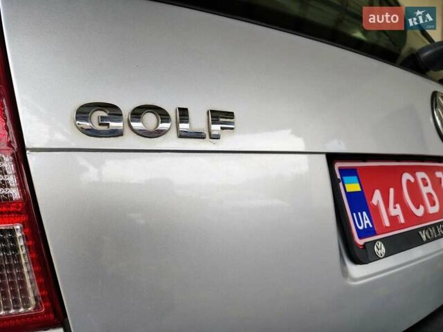 Серый Фольксваген Гольф, объемом двигателя 1.4 л и пробегом 220 тыс. км за 4500 $, фото 43 на Automoto.ua