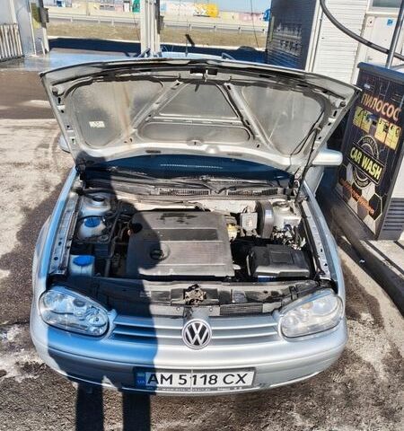 Серый Фольксваген Гольф, объемом двигателя 1.6 л и пробегом 270 тыс. км за 4200 $, фото 10 на Automoto.ua