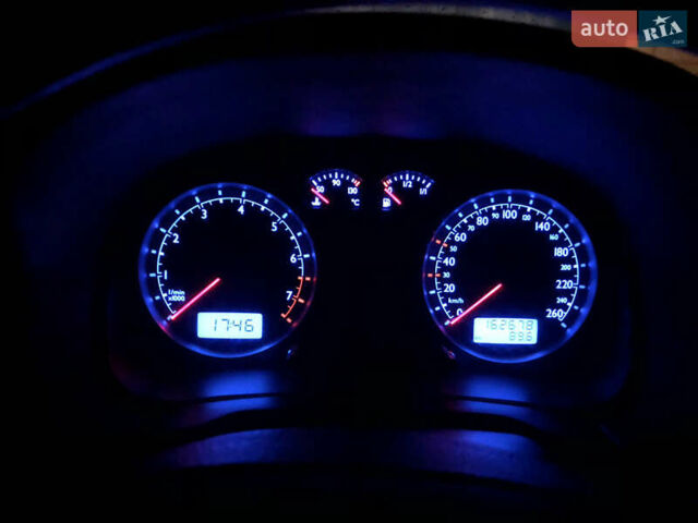 Сірий Фольксваген Гольф, об'ємом двигуна 1.6 л та пробігом 213 тис. км за 5300 $, фото 7 на Automoto.ua