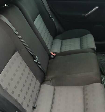 Серый Фольксваген Гольф, объемом двигателя 1.98 л и пробегом 223 тыс. км за 5000 $, фото 19 на Automoto.ua