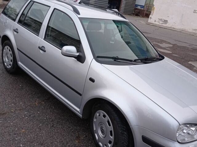 Серый Фольксваген Гольф, объемом двигателя 1.6 л и пробегом 230 тыс. км за 4800 $, фото 5 на Automoto.ua