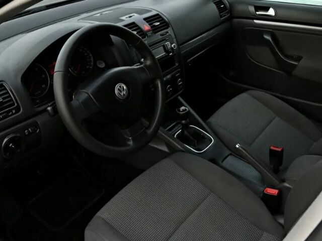 Серый Фольксваген Гольф, объемом двигателя 1.9 л и пробегом 238 тыс. км за 5299 $, фото 10 на Automoto.ua