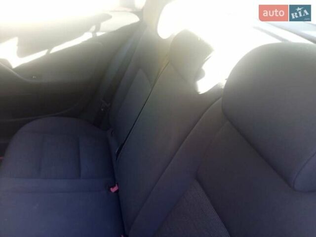 Сірий Фольксваген Гольф, об'ємом двигуна 1.6 л та пробігом 260 тис. км за 5200 $, фото 5 на Automoto.ua