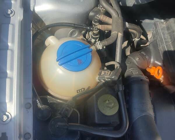 Сірий Фольксваген Гольф, об'ємом двигуна 1.39 л та пробігом 242 тис. км за 4600 $, фото 8 на Automoto.ua