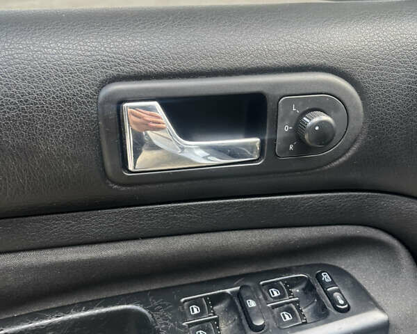 Серый Фольксваген Гольф, объемом двигателя 1.6 л и пробегом 279 тыс. км за 5300 $, фото 8 на Automoto.ua