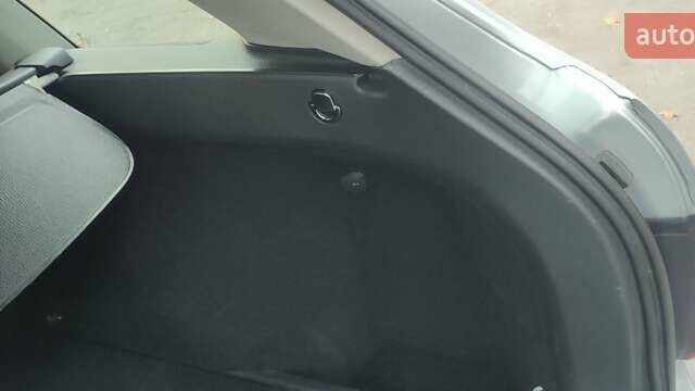 Серый Фольксваген Гольф, объемом двигателя 1.4 л и пробегом 246 тыс. км за 5199 $, фото 19 на Automoto.ua