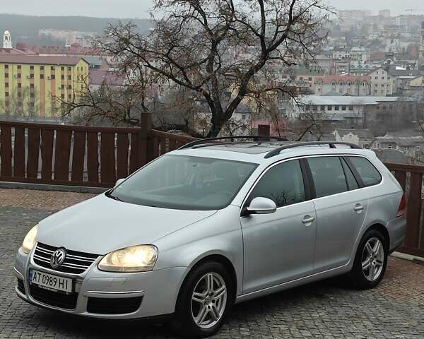 Серый Фольксваген Гольф, объемом двигателя 2 л и пробегом 350 тыс. км за 5999 $, фото 1 на Automoto.ua