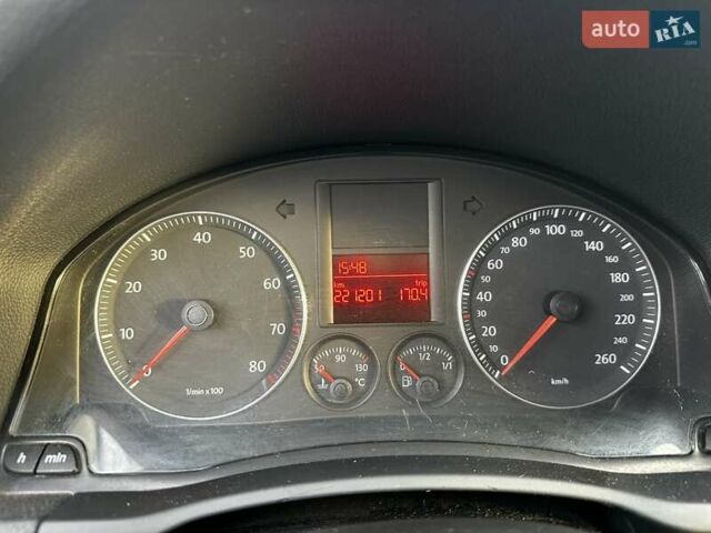 Сірий Фольксваген Гольф, об'ємом двигуна 1.6 л та пробігом 221 тис. км за 5500 $, фото 10 на Automoto.ua