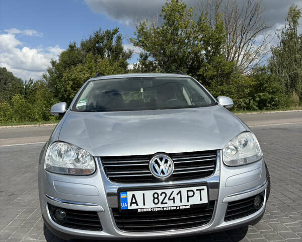 Серый Фольксваген Гольф, объемом двигателя 1.6 л и пробегом 204 тыс. км за 6600 $, фото 2 на Automoto.ua