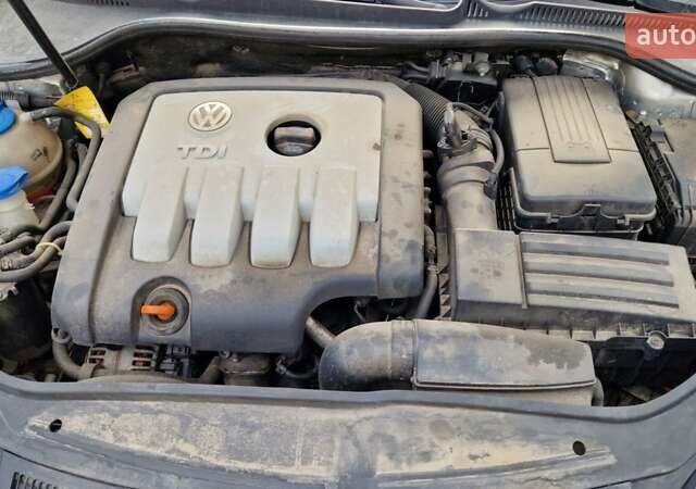 Серый Фольксваген Гольф, объемом двигателя 1.97 л и пробегом 320 тыс. км за 6700 $, фото 46 на Automoto.ua