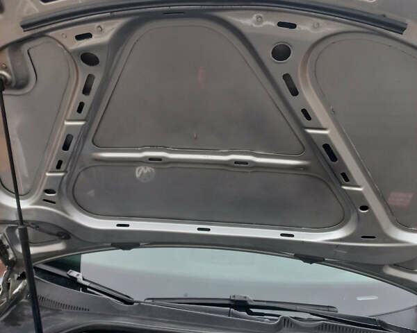 Серый Фольксваген Гольф, объемом двигателя 1.6 л и пробегом 188 тыс. км за 6300 $, фото 8 на Automoto.ua