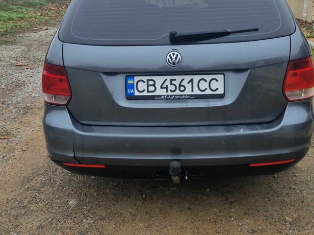Серый Фольксваген Гольф, объемом двигателя 1.6 л и пробегом 300 тыс. км за 3900 $, фото 4 на Automoto.ua