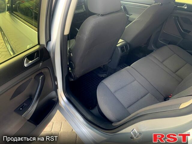 Сірий Фольксваген Гольф, об'ємом двигуна 1.9 л та пробігом 253 тис. км за 6555 $, фото 9 на Automoto.ua