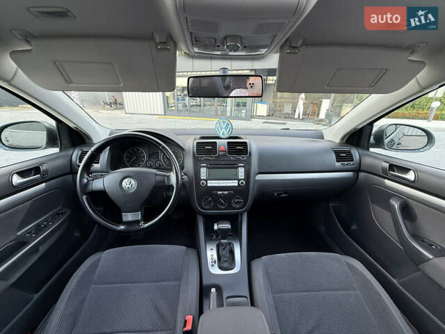 Сірий Фольксваген Гольф, об'ємом двигуна 0 л та пробігом 242 тис. км за 6700 $, фото 31 на Automoto.ua